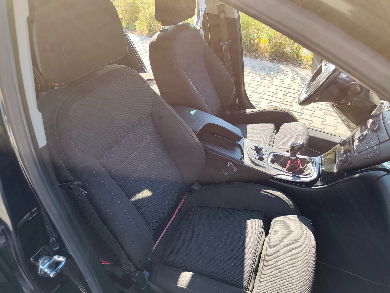 Opel Insignia Sports Tourer  | Mobile.bg � ����������� 10