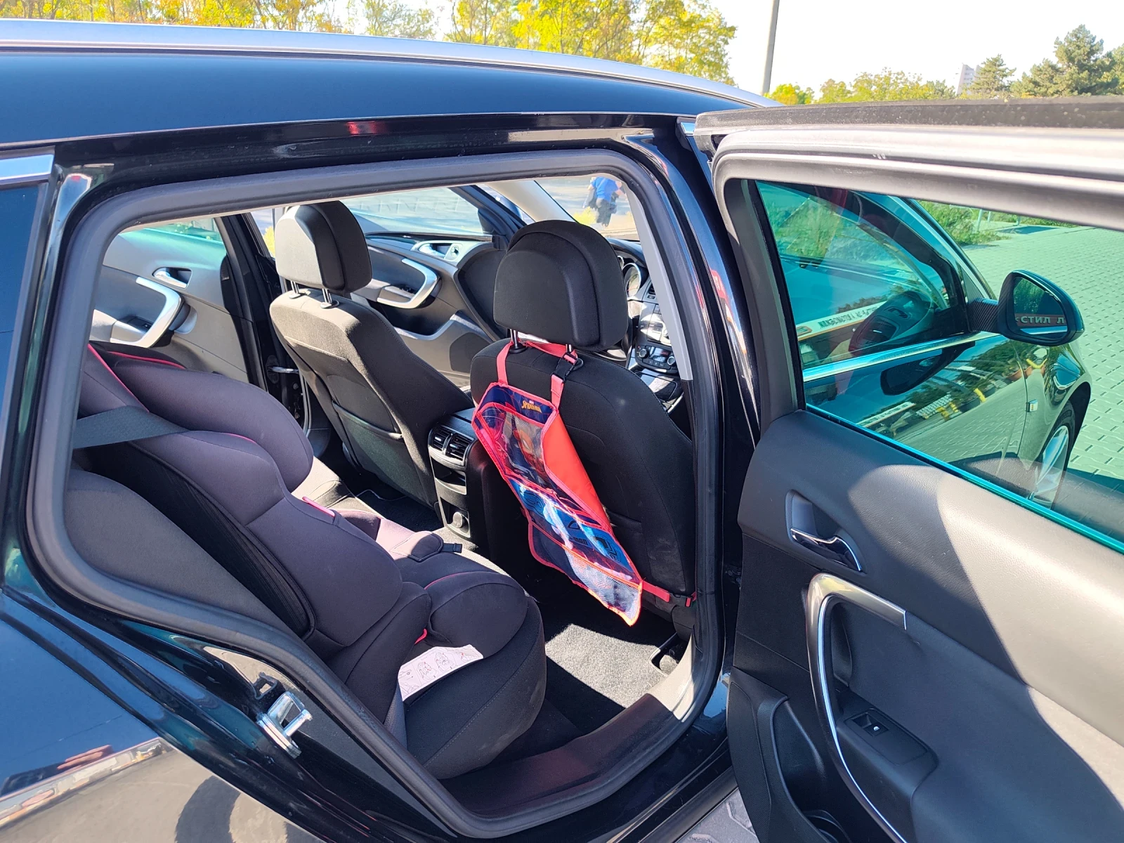 Opel Insignia Sports Tourer  | Mobile.bg � ����������� 12