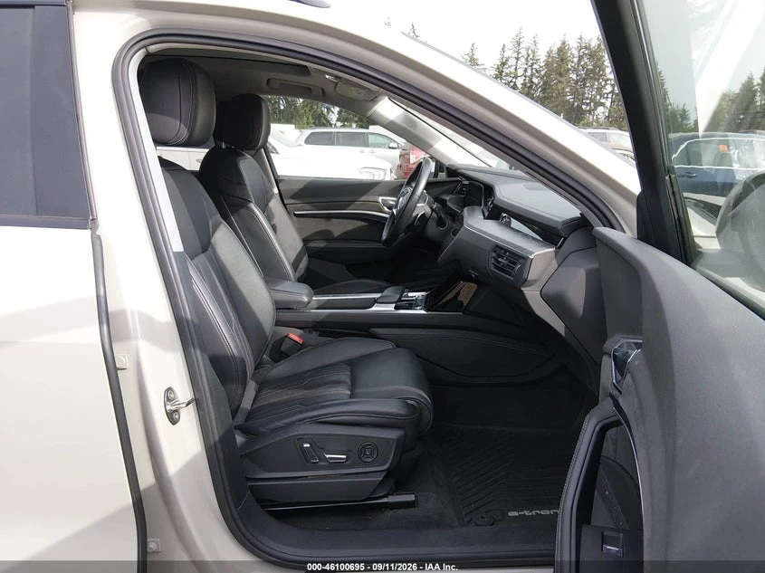 Audi E-Tron PRESTIGE* �����* ���������* ������* MATRIX* M����* | Mobile.bg � ����������� 5