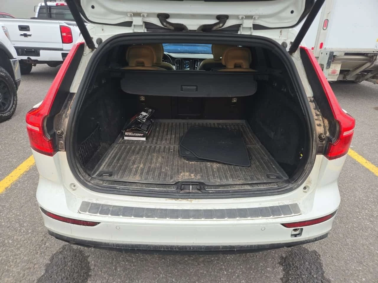 Volvo V60 * MOMENTUM * CARFAX * ����������� | Mobile.bg � ����������� 13