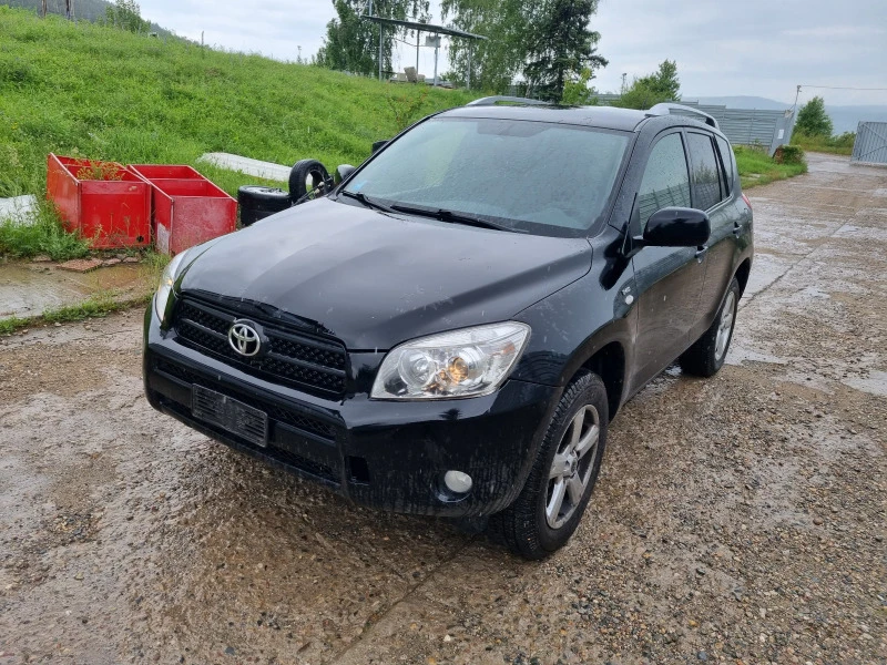 Toyota Rav4 2.2d4d-136ks-2008god-Na Chasti, снимка 1 - Автомобили и джипове - 47402469