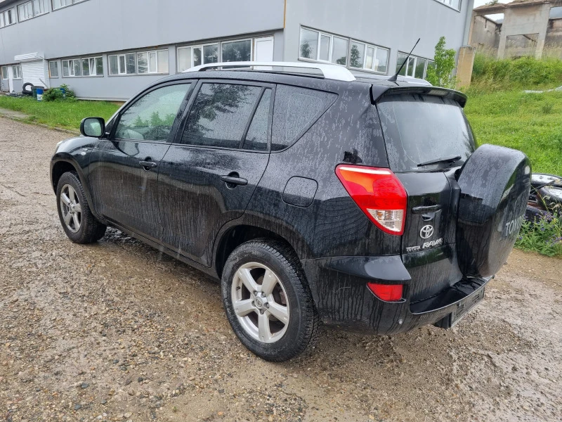 Toyota Rav4 2.2d4d-136ks-2008god-Na Chasti, снимка 7 - Автомобили и джипове - 47402469