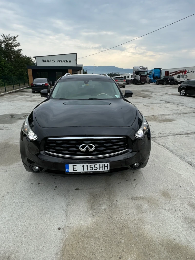 Infiniti Fx 30 d FULL 4x4 360 камера, обдухване, Keylles, , снимка 3 - Автомобили и джипове - 46974868