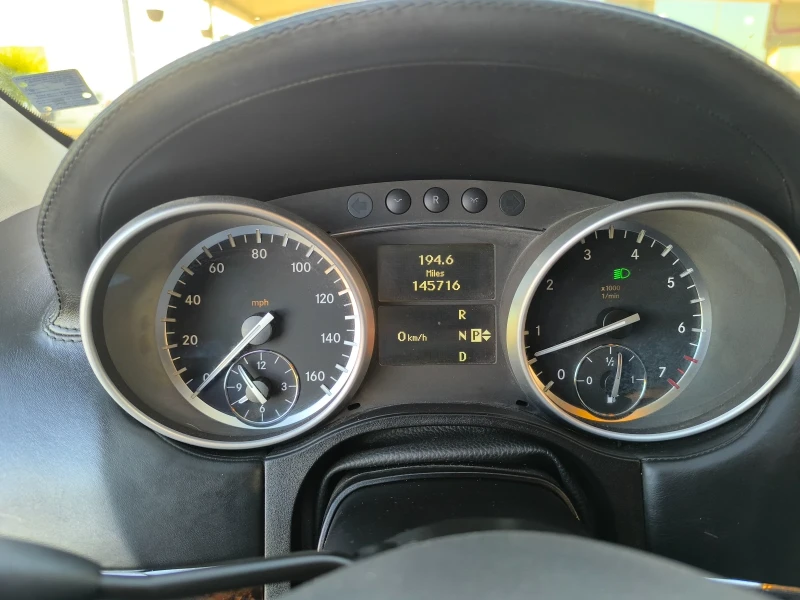 Mercedes-Benz GL 550 Лизинг.AMG пакет.Обслужен., снимка 9 - Автомобили и джипове - 51573915