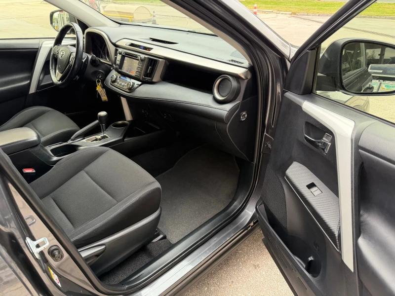 Toyota Rav4 2.2D-NAVI-150к.с-4х4-АВТОМАТИК, снимка 10 - Автомобили и джипове - 52086425