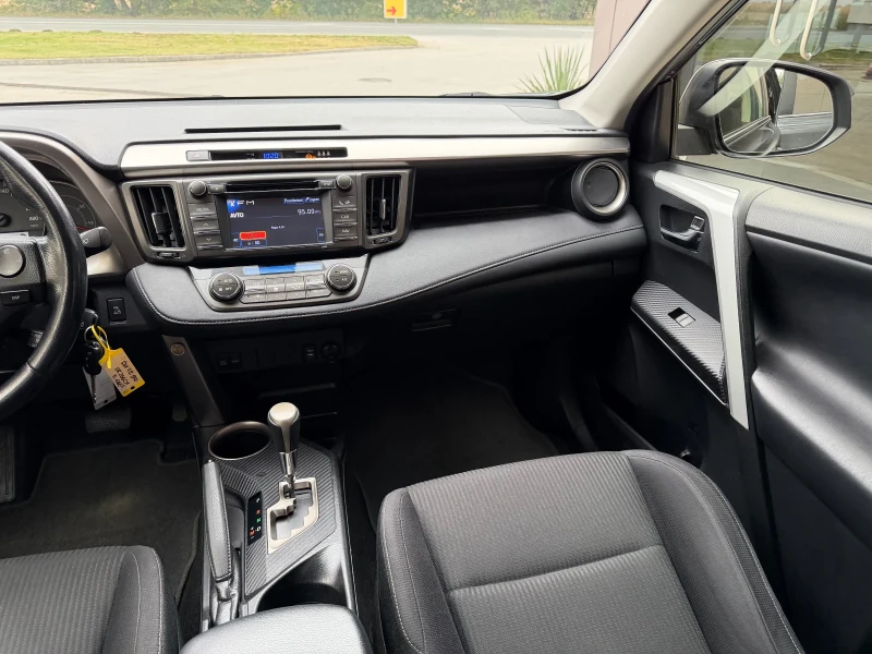 Toyota Rav4 2.2D-NAVI-150к.с-4х4-АВТОМАТИК, снимка 13 - Автомобили и джипове - 52086425