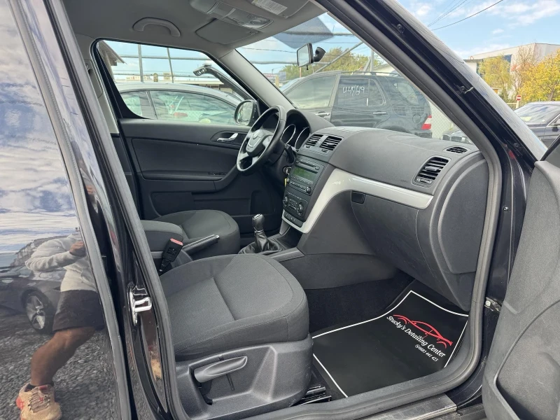 Skoda Yeti 2.0 TDI 4x4, снимка 7 - Автомобили и джипове - 52370197