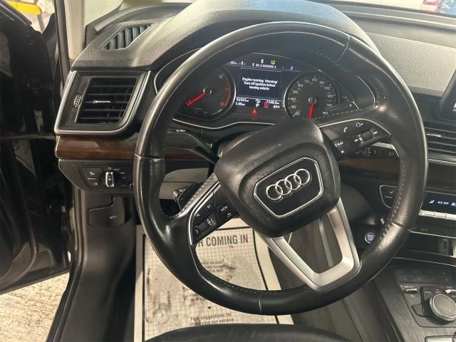 Audi Q5 PREMUIM* QUATTRO* Keyless* AudiPreSense* М.Точка* , снимка 9 - Автомобили и джипове - 48690464