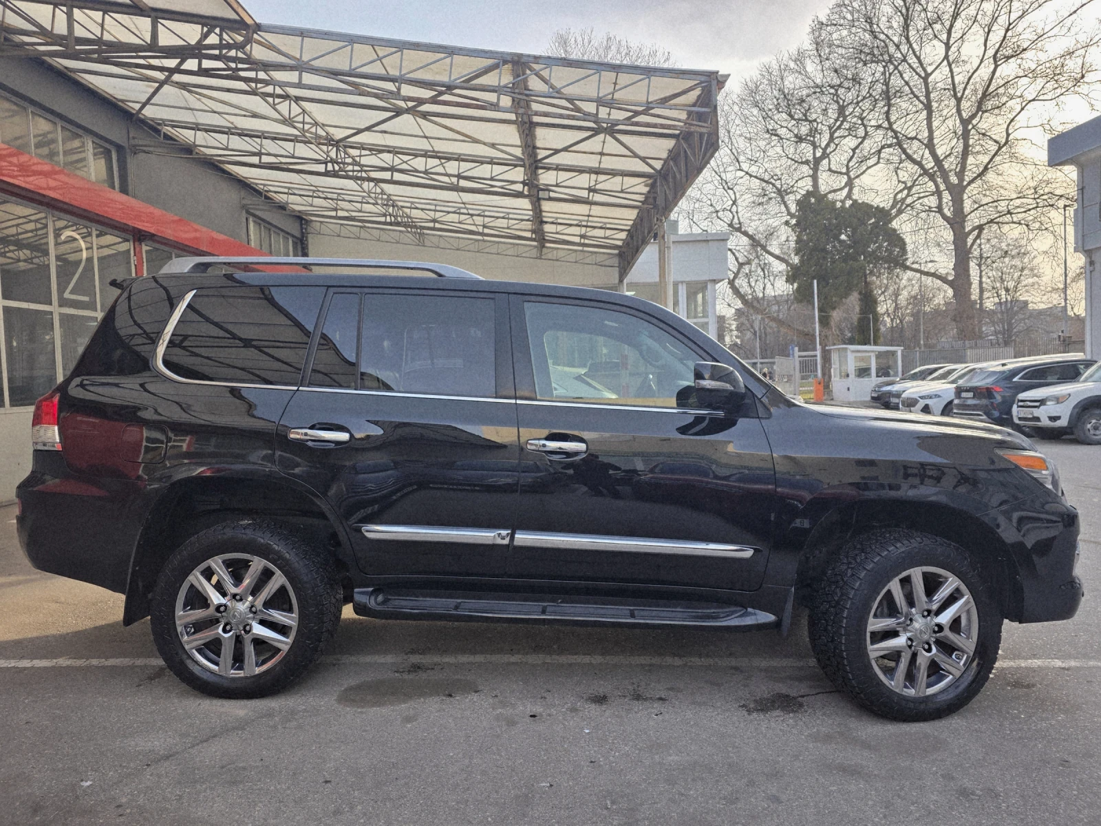 Toyota Land cruiser Luxury Package, снимка 3 - Автомобили и джипове - 49302285