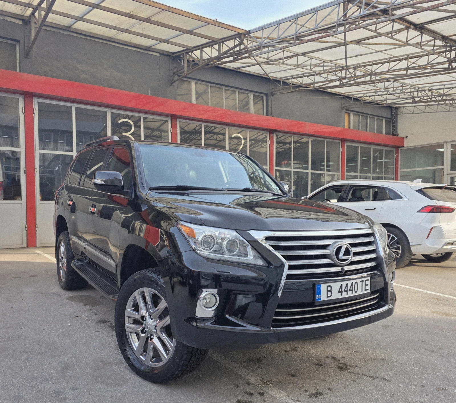 Toyota Land cruiser Luxury Package, снимка 2 - Автомобили и джипове - 49302285