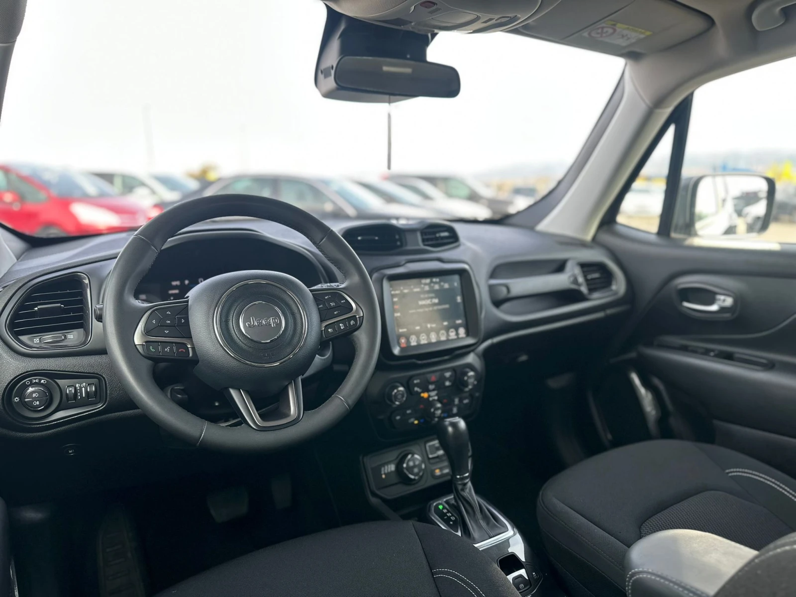 Jeep Renegade / PLUG-IN HYBRID / 30000 KM / 4XE / LIMITED / - изображение 9
