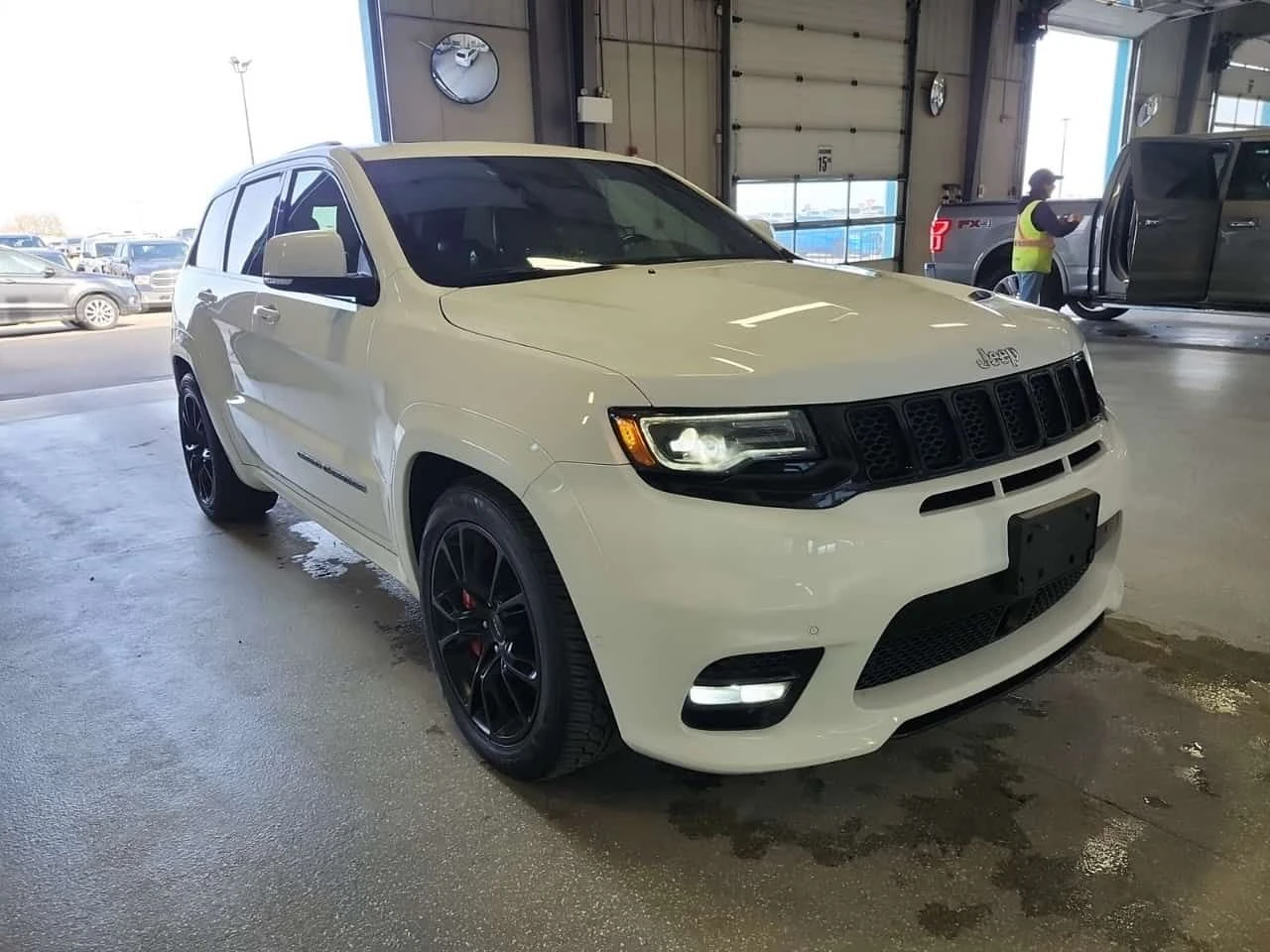 Jeep Grand cherokee SRT| HARMAN/KARDON| ���������| ��������| CARFAX | Mobile.bg � ����������� 2
