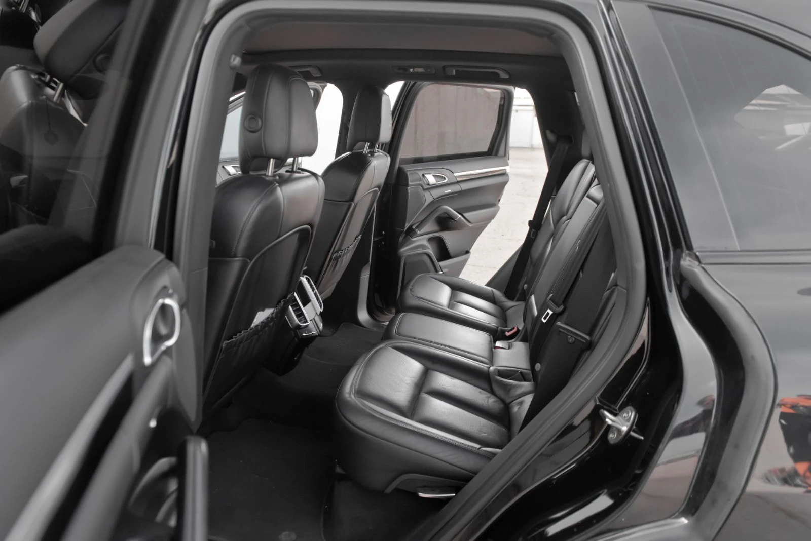 Porsche Cayenne S* 4.2TDI* FACE* LED MATRIX* PANO* CAMERA* ПОДГРЕВ, снимка 14 - Автомобили и джипове - 54632145