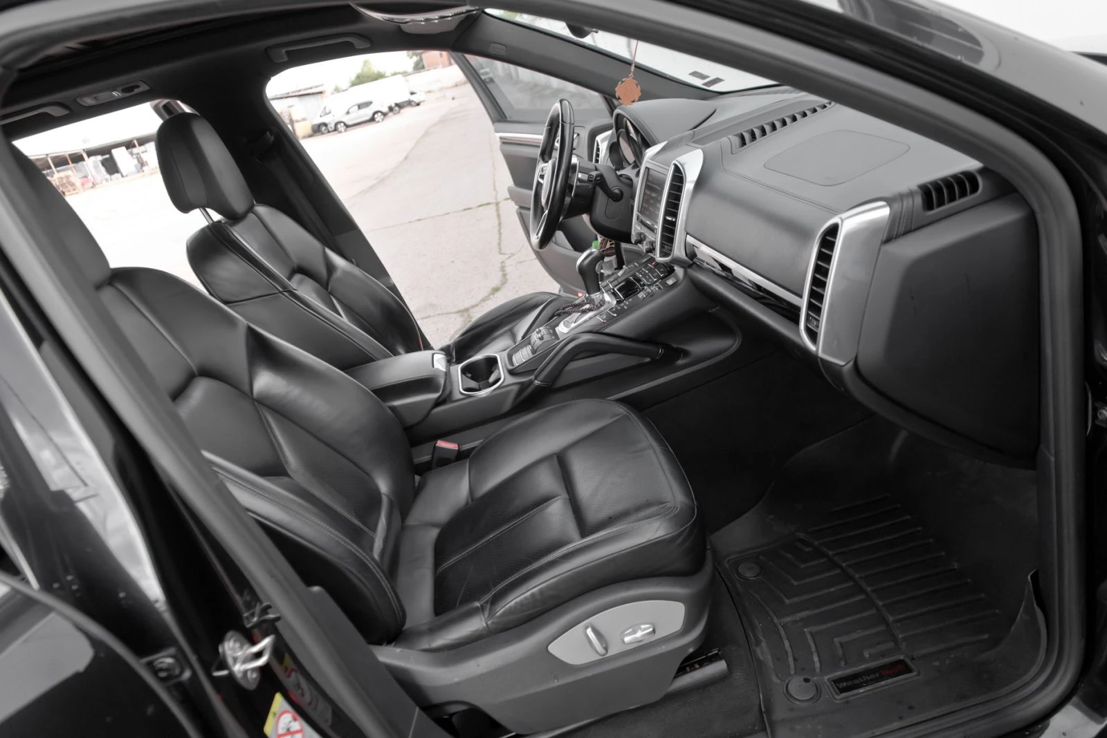 Porsche Cayenne S* 4.2TDI* FACE* LED MATRIX* PANO* CAMERA* ПОДГРЕВ, снимка 12 - Автомобили и джипове - 54632145
