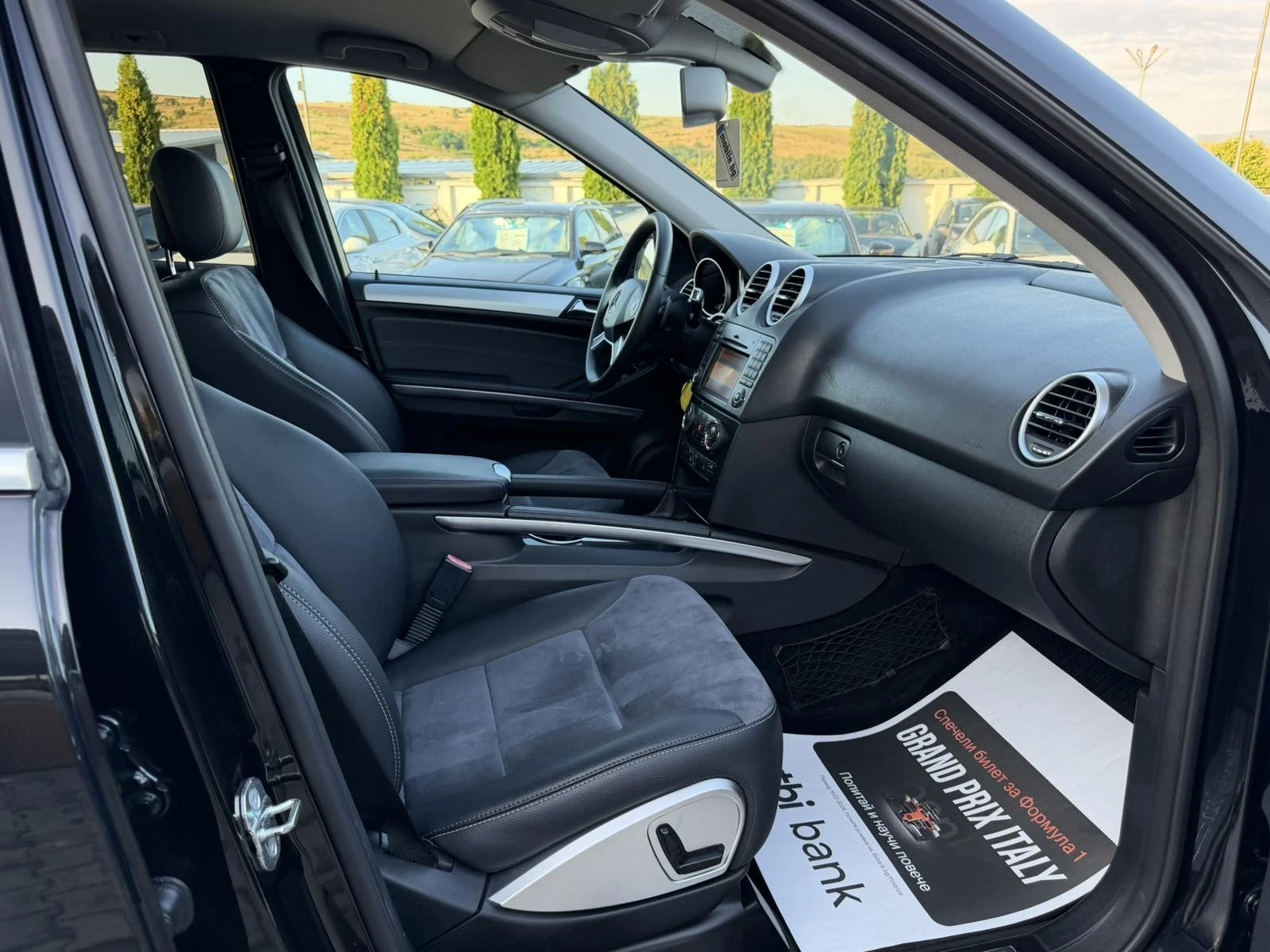 Mercedes-Benz ML 320 SPORT PAKET* FACELIFT* NAVI* TOP* , снимка 9 - Автомобили и джипове - 55450869