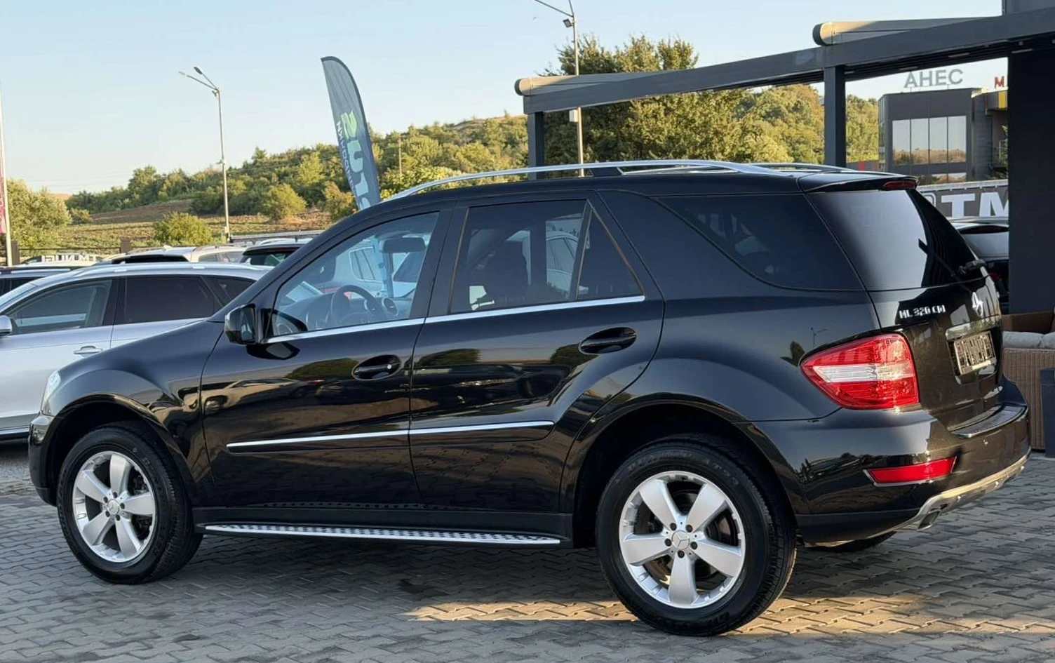 Mercedes-Benz ML 320 SPORT PAKET* FACELIFT* NAVI* TOP* , снимка 4 - Автомобили и джипове - 55450869