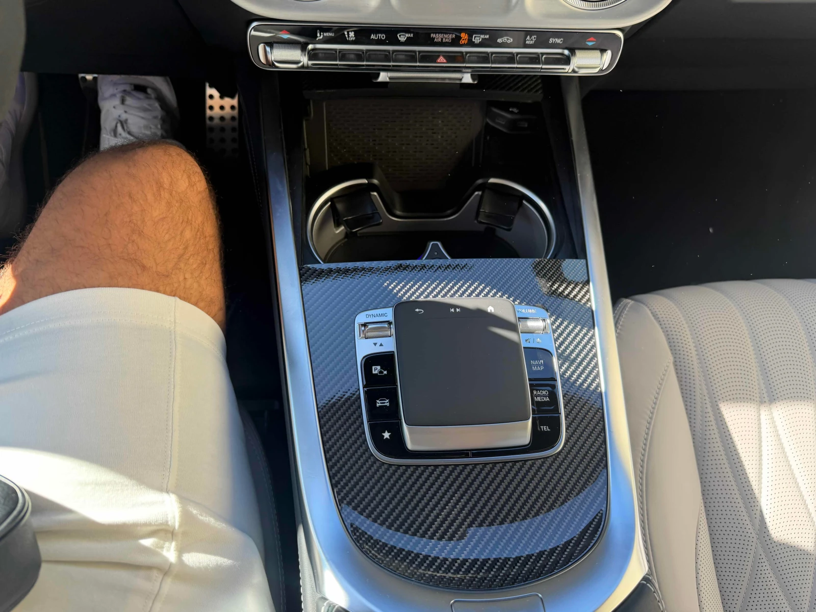 Mercedes-Benz G 63 AMG * CARFAX * BURMESTER * ОБДУХВАНЕ * , снимка 12 - Автомобили и джипове - 56159566