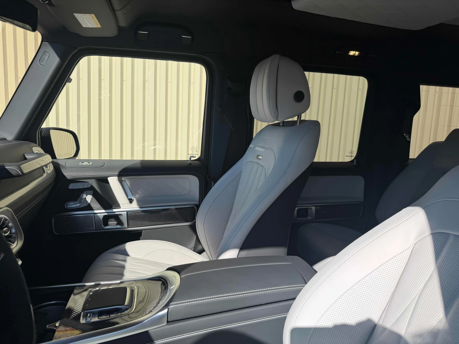 Mercedes-Benz G 63 AMG * CARFAX * BURMESTER * ОБДУХВАНЕ * , снимка 13 - Автомобили и джипове - 56159566