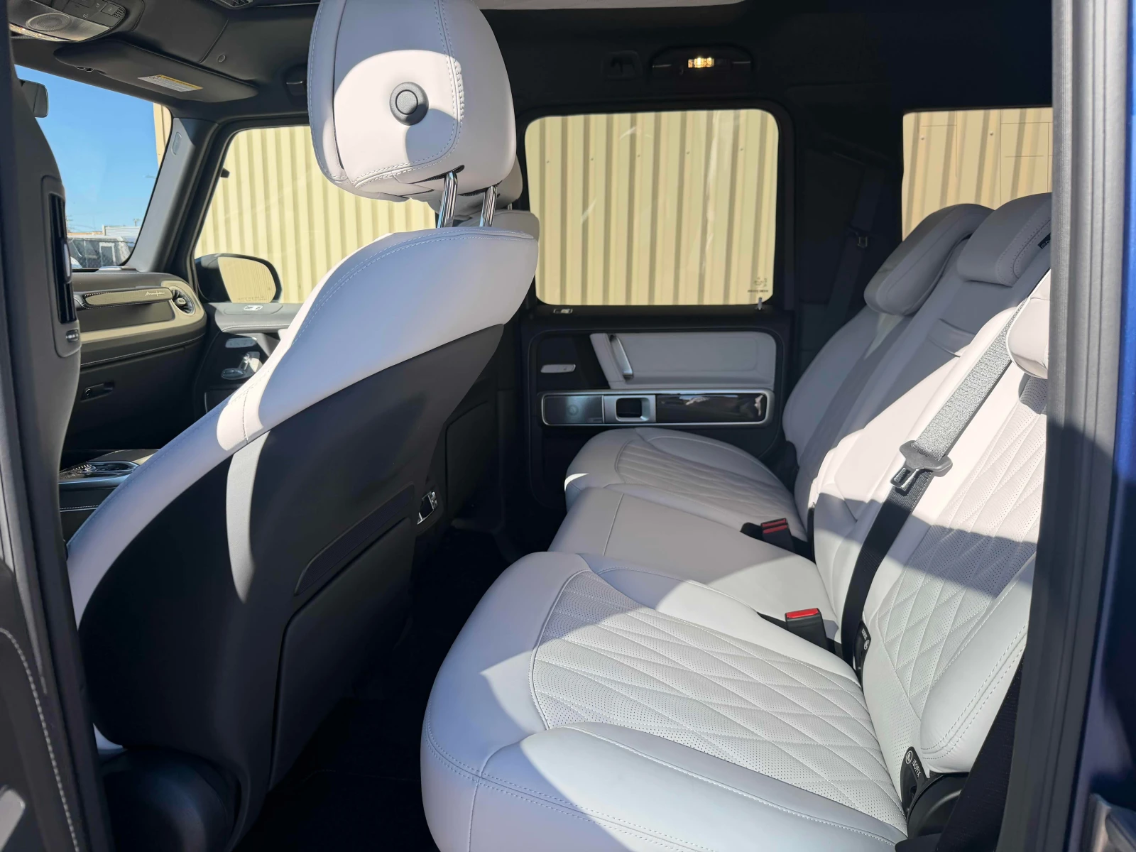 Mercedes-Benz G 63 AMG * CARFAX * BURMESTER * ОБДУХВАНЕ * , снимка 17 - Автомобили и джипове - 56159566