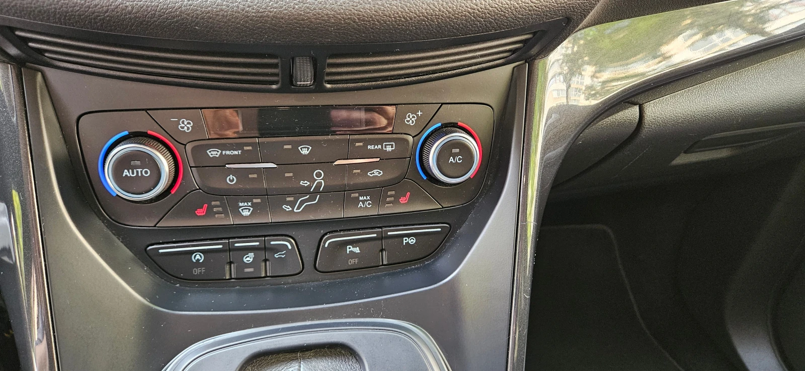 Ford Kuga Titanium, снимка 12 - Автомобили и джипове - 56523979