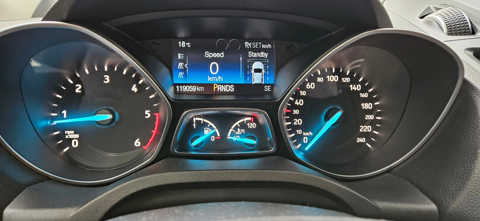 Ford Kuga Titanium, снимка 11 - Автомобили и джипове - 56523979