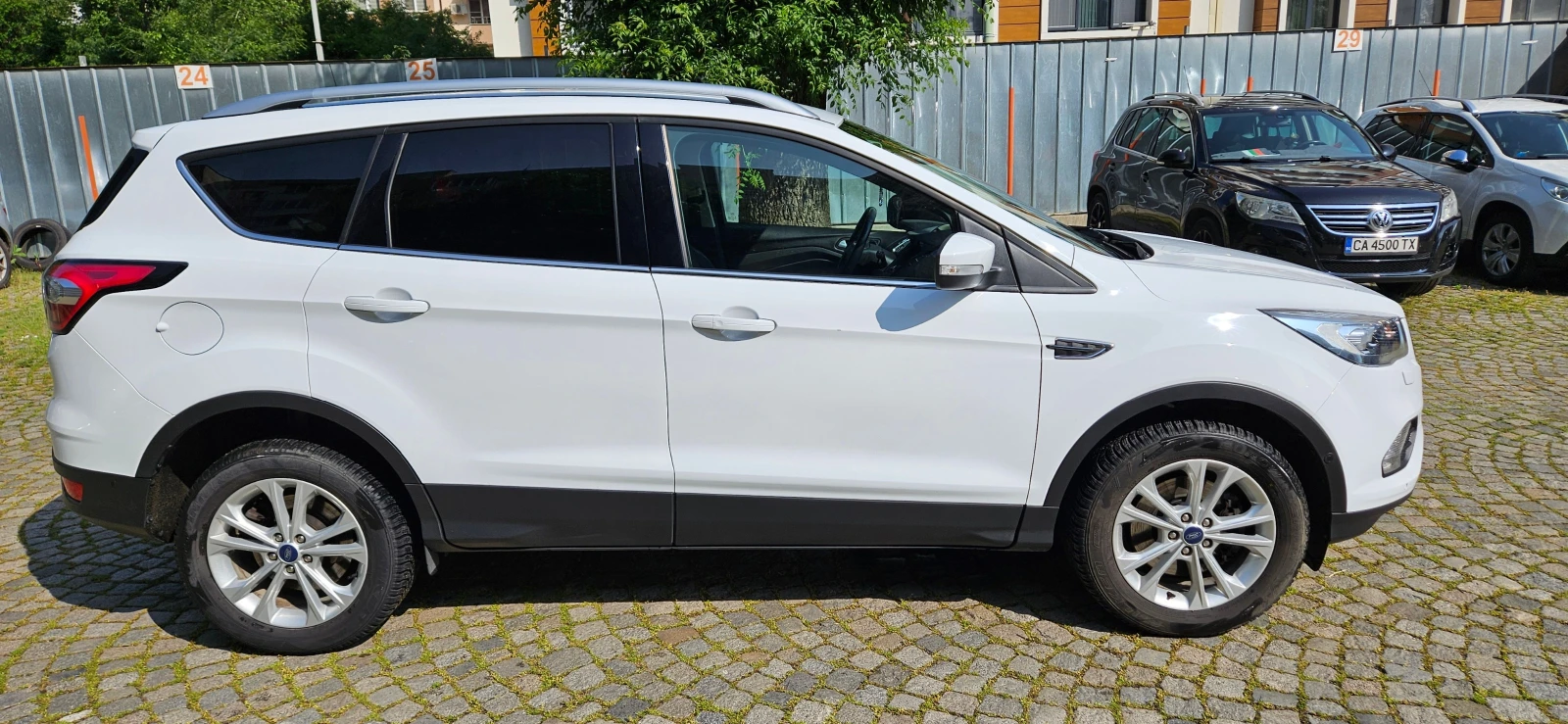 Ford Kuga Titanium, снимка 4 - Автомобили и джипове - 56523979