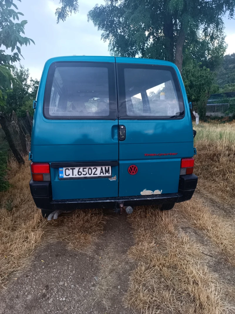 VW Transporter 2.4D, снимка 2 - Бусове и автобуси - 52684712
