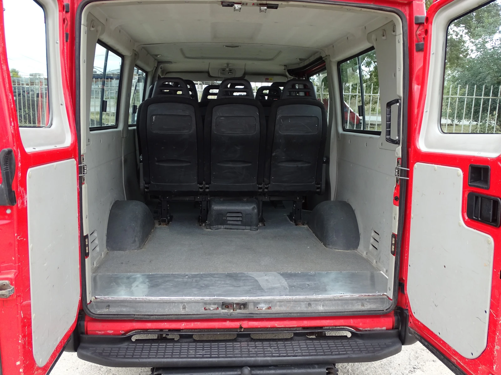 Iveco 35s15 9 МЕСТА С  КЛИМАТИК - изображение 7