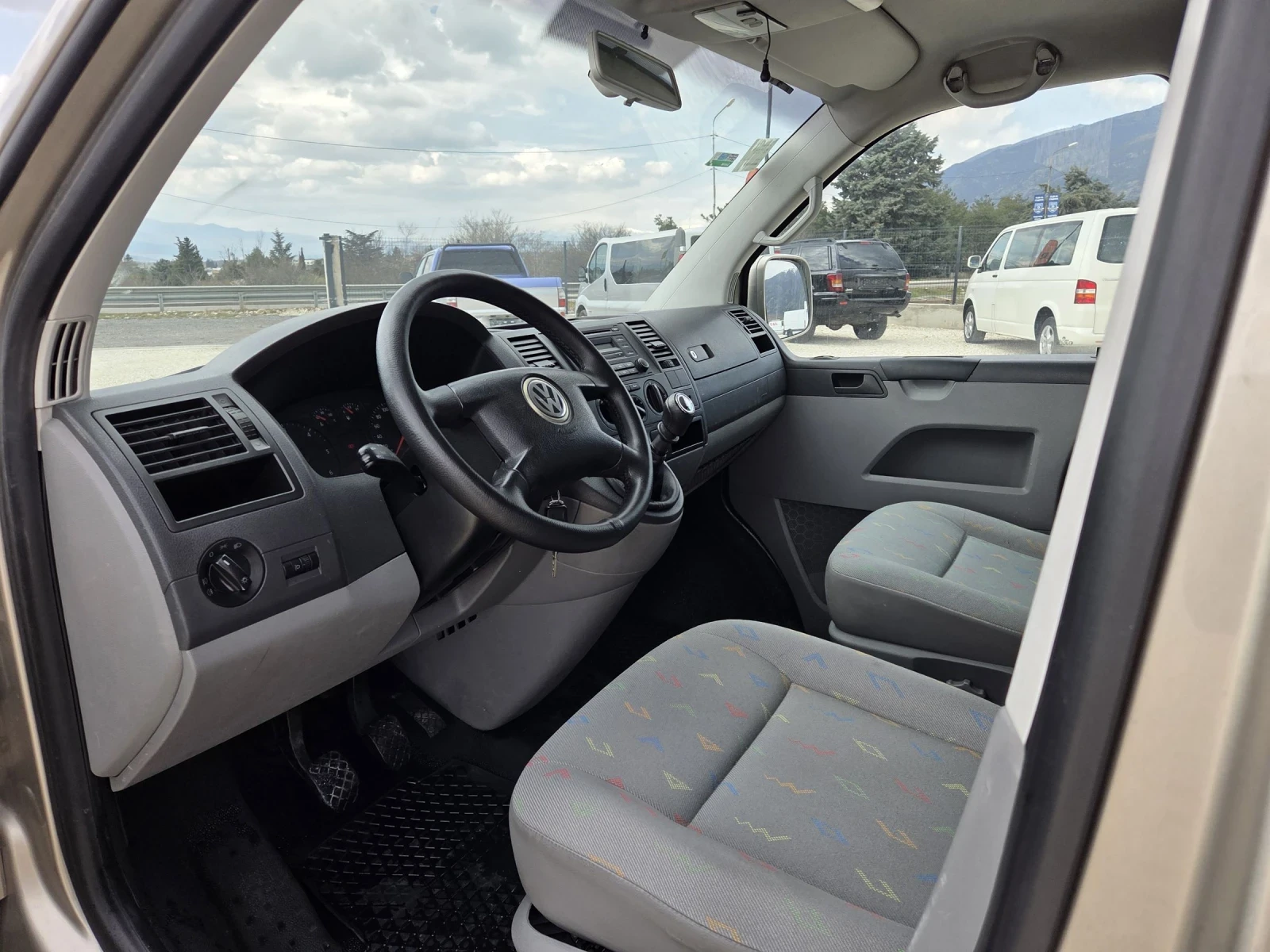 VW Transporter 5 места , снимка 7 - Бусове и автобуси - 53977153