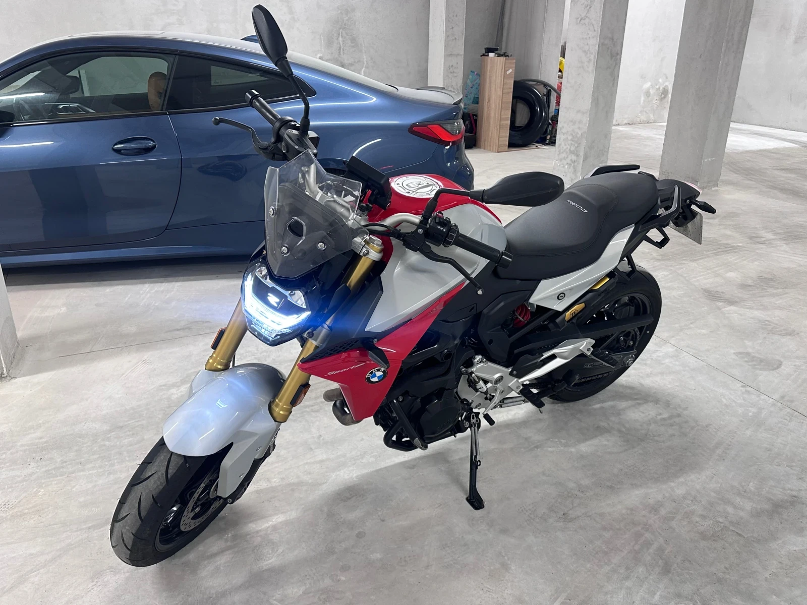 BMW F 900r - изображение 2