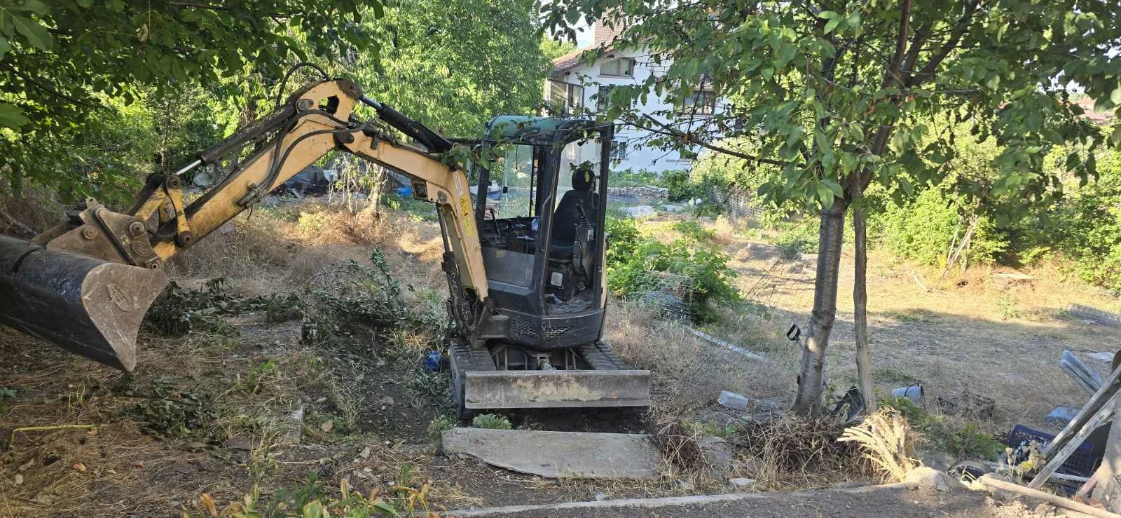 Багер Yanmar VIO 27