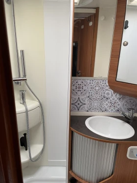 Кемпер Adria MATRIX M680SP, снимка 9