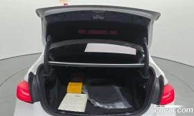BMW 320 320i M Sport, снимка 17