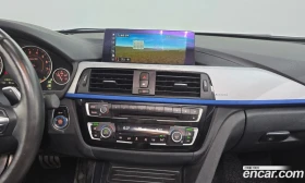 BMW 320 320i M Sport, снимка 13