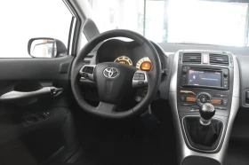 Toyota Auris 2.0D/6 СКОРОСТИ/КЛИМАТРОНИК/BLUETOOTH - 9499 лв. / 4856.76 € - 86257532 11