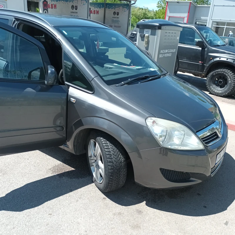 Opel Zafira, снимка 8 - Автомобили и джипове - 48965174