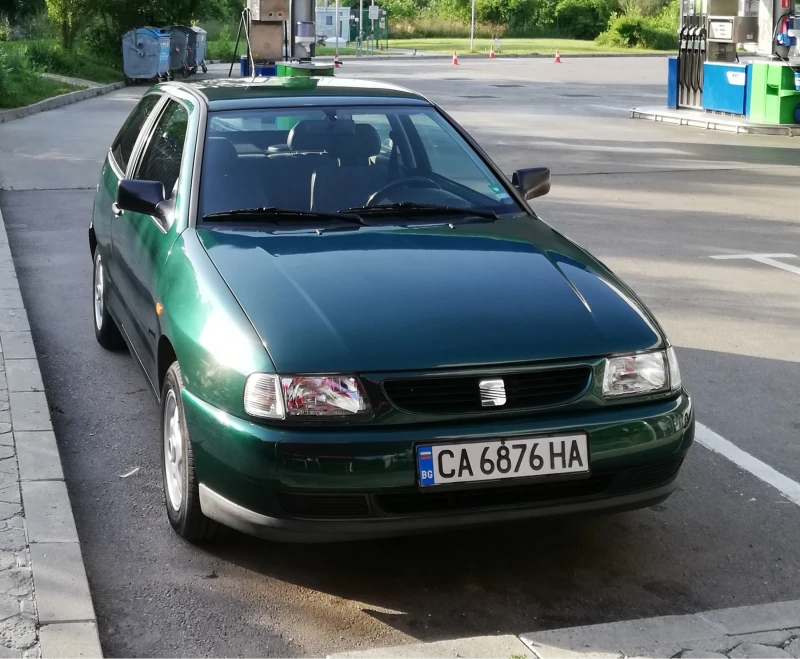 Seat Ibiza, снимка 1 - Автомобили и джипове - 49053225