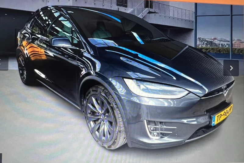 Tesla Model X 75d, снимка 16 - Автомобили и джипове - 52657383