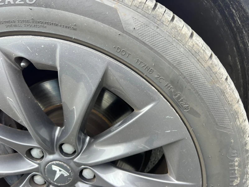 Tesla Model X 75d, снимка 15 - Автомобили и джипове - 52657383