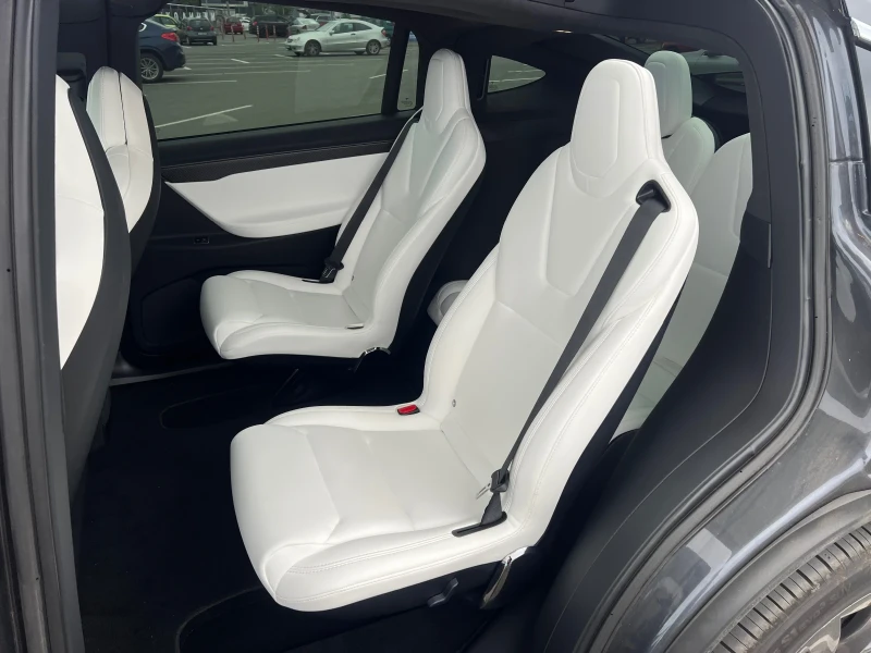 Tesla Model X 75d, снимка 8 - Автомобили и джипове - 52657383