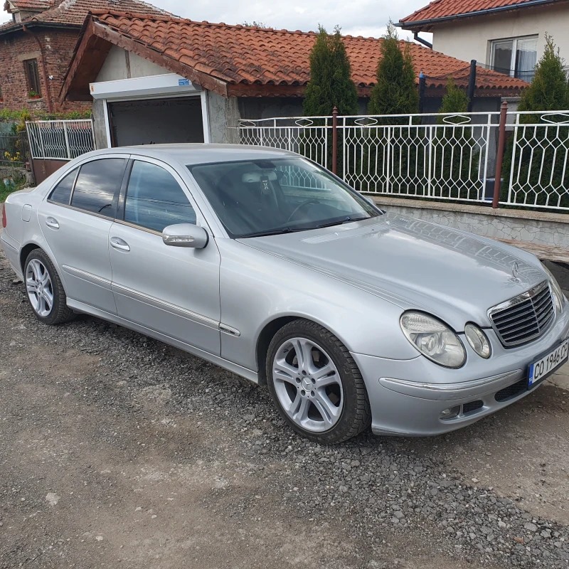 Mercedes-Benz E 280, снимка 7 - Автомобили и джипове - 52639499