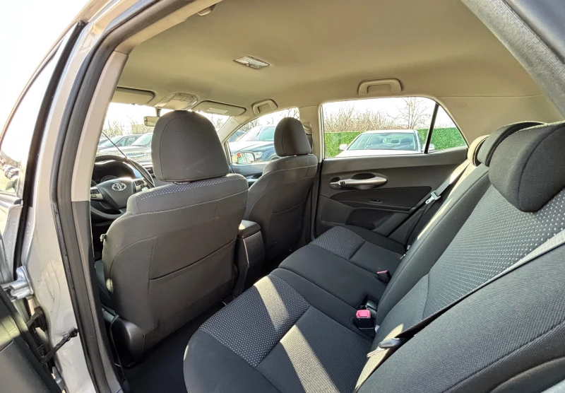 Toyota Auris 2.0D/6 СКОРОСТИ/КАМЕРА/КЛИМАТРОНИК/BLUETOOTH, снимка 10 - Автомобили и джипове - 52859426
