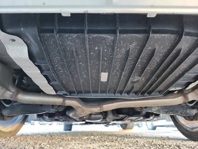 Mercedes-Benz C 300 * CARFAX * БЕЗ ПЪРВОНАЧАЛНА ВНОСКА, снимка 15 - Автомобили и джипове - 53157699