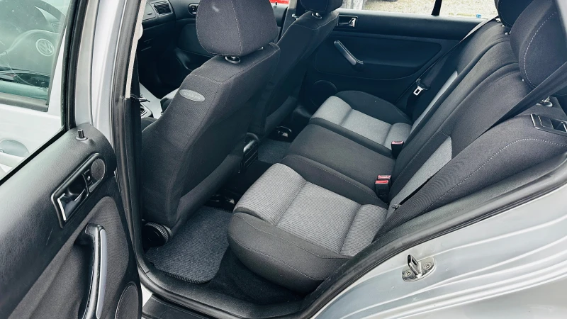 VW Golf 4 1.9tdi-101 kc Италия🇮🇹, снимка 8 - Автомобили и джипове - 53286412