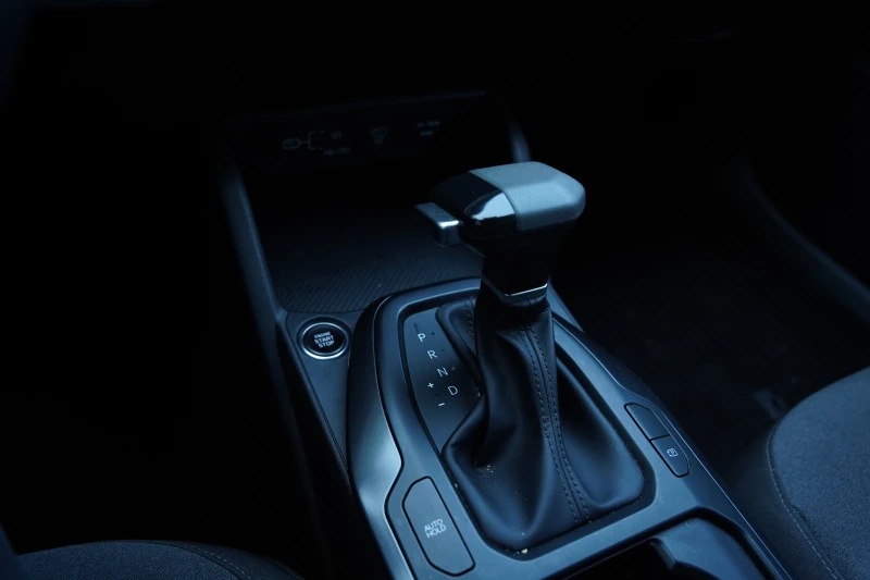 Kia K4 LX / DISTRONIC / ПОДГРЕВИ , снимка 10 - Автомобили и джипове - 53404586