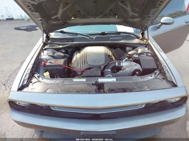 Dodge Challenger R/T, снимка 10 - Автомобили и джипове - 53560244