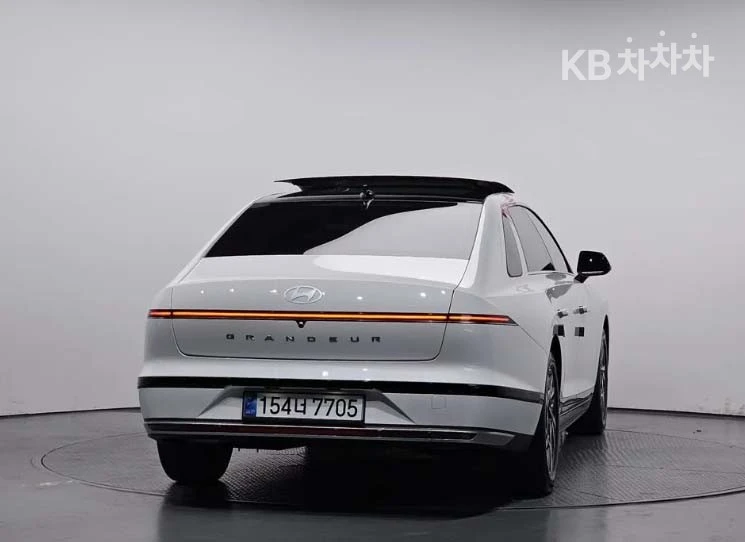 Hyundai Grandeur The New 3. 5 LPG Standard Premium С ФИНАНСИРАНЕ - изображение 4