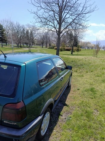 VW Golf, снимка 3 - Автомобили и джипове - 54608264