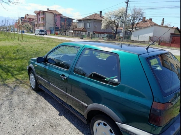 VW Golf, снимка 4 - Автомобили и джипове - 54608264