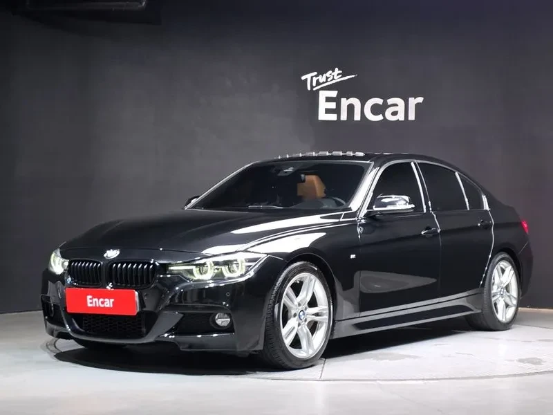 BMW 330 M PACK/ПАНОРАМА/СЛЕДЕНЕ НА ЛЕНТИ